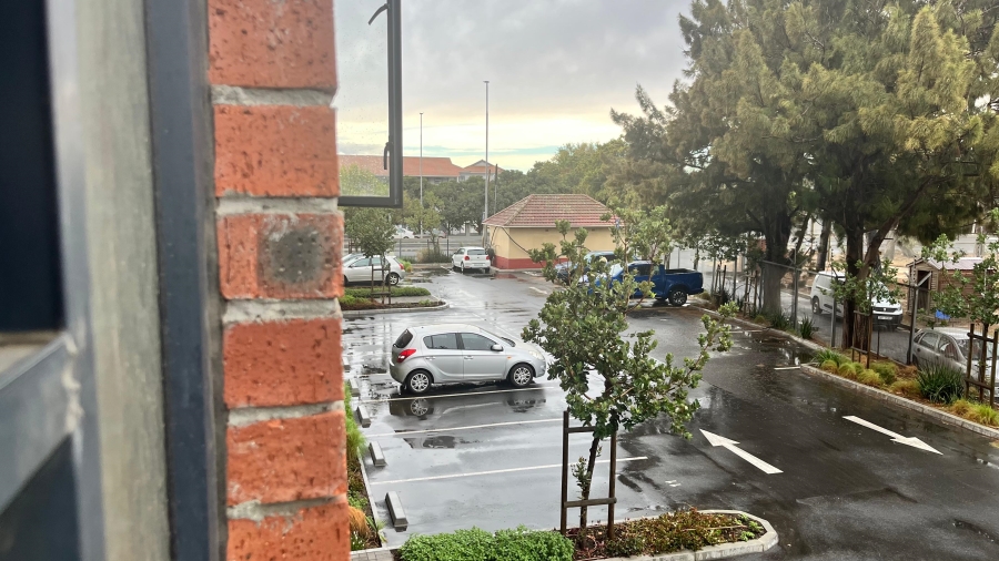 To Let 1 Bedroom Property for Rent in Pinelands Western Cape